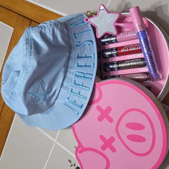 Jeffree Star Other - Jeffree Star Velour Liquid Lipstick Collection -  And HAT , Small Mirror